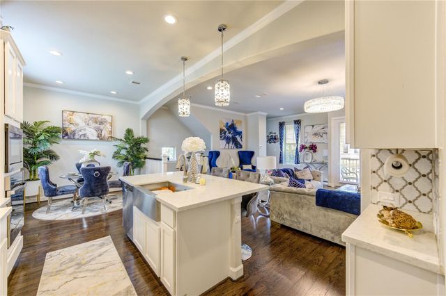 1511 Grayson Oaks Place, Houston, TX 77043