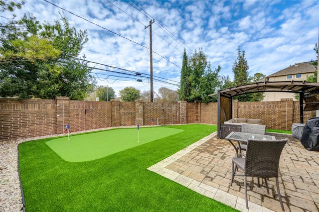 1511 Grayson Oaks Place, Houston, TX 77043