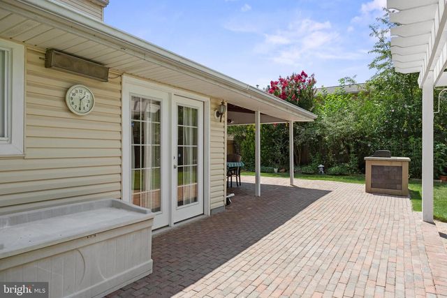 13 RUTGERS DR, Delran, NJ 08075