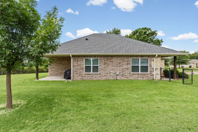 228 Mill Street, Emory, TX 75440