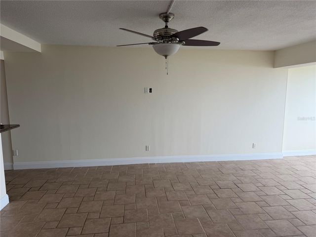 33 S GULFSTREAM AVENUE 1001, Sarasota, FL 34236