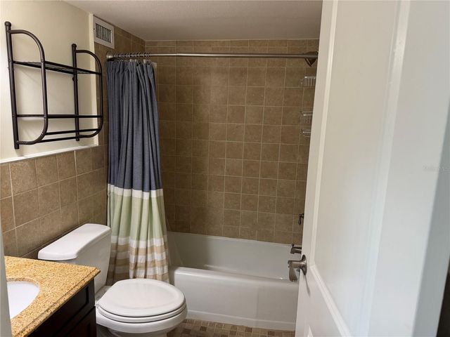 33 S GULFSTREAM AVENUE 1001, Sarasota, FL 34236