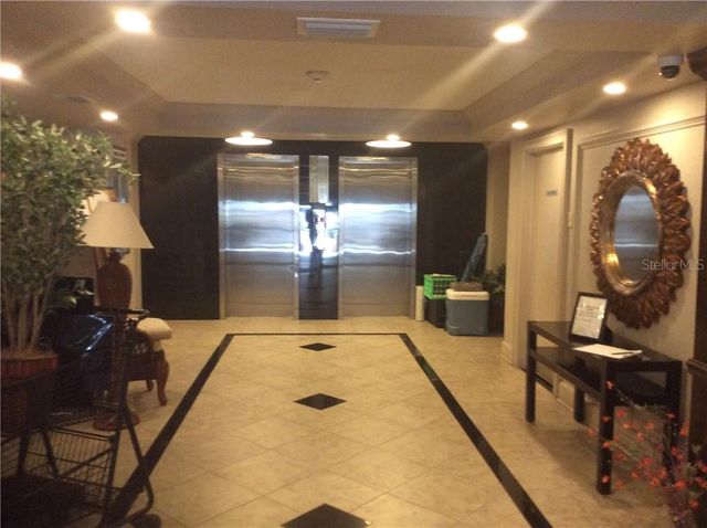33 S GULFSTREAM AVENUE 1001, Sarasota, FL 34236