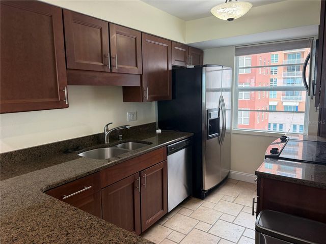 33 S GULFSTREAM AVENUE 1001, Sarasota, FL 34236