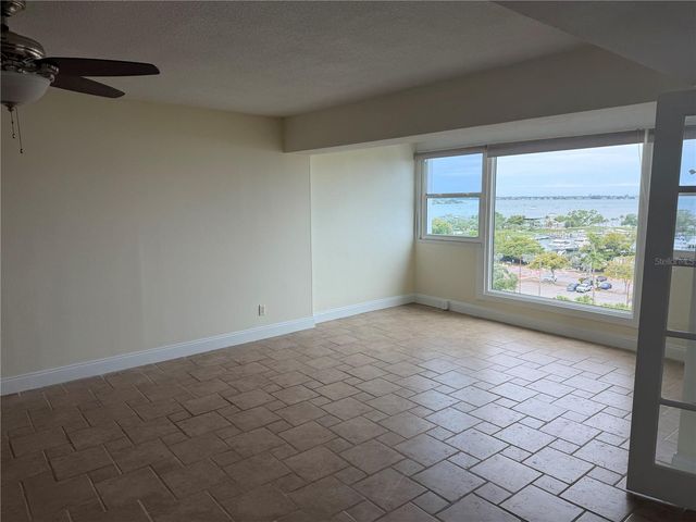 33 S GULFSTREAM AVENUE 1001, Sarasota, FL 34236
