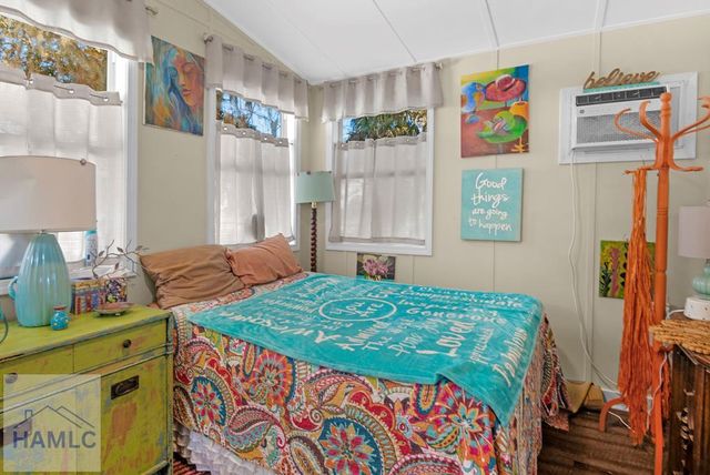 226 Billy Harris Point, Midway, GA 31320