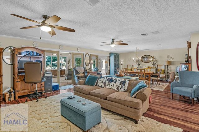 226 Billy Harris Point, Midway, GA 31320