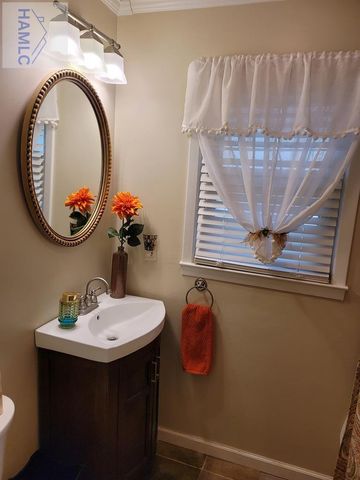 226 Billy Harris Point, Midway, GA 31320