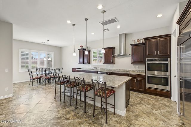 2052 S NAVAJO Court, Chandler, AZ 85286