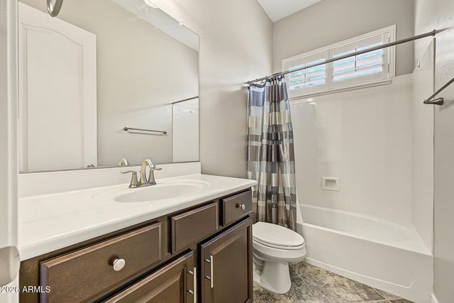 2052 S NAVAJO Court, Chandler, AZ 85286