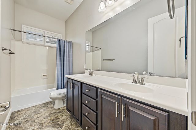 2052 S NAVAJO Court, Chandler, AZ 85286