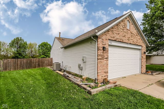 988 Canary Creek Drive, Franklin, IN 46131