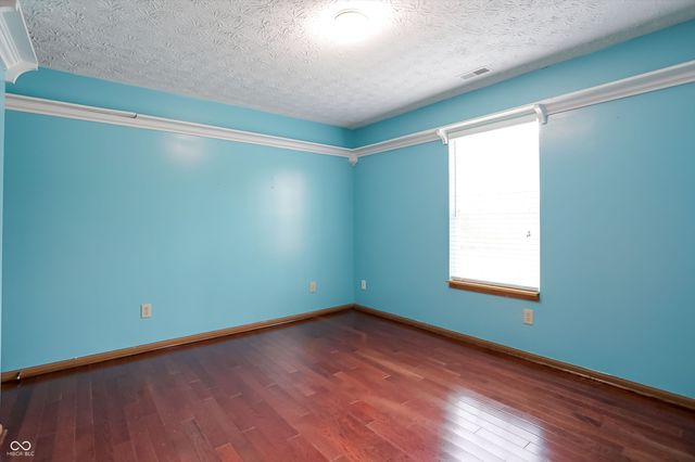 988 Canary Creek Drive, Franklin, IN 46131