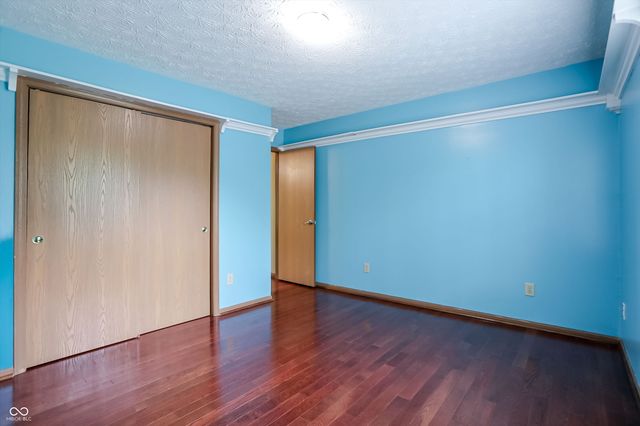 988 Canary Creek Drive, Franklin, IN 46131