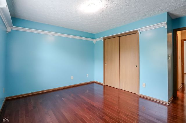 988 Canary Creek Drive, Franklin, IN 46131