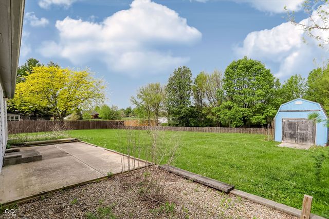 988 Canary Creek Drive, Franklin, IN 46131
