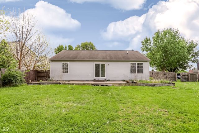 988 Canary Creek Drive, Franklin, IN 46131