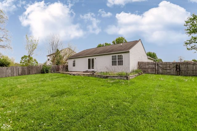 988 Canary Creek Drive, Franklin, IN 46131