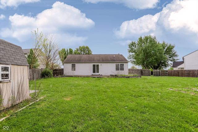 988 Canary Creek Drive, Franklin, IN 46131