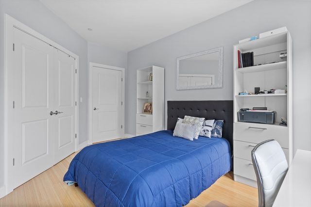 152 Old Colony 9, Boston, MA 02127