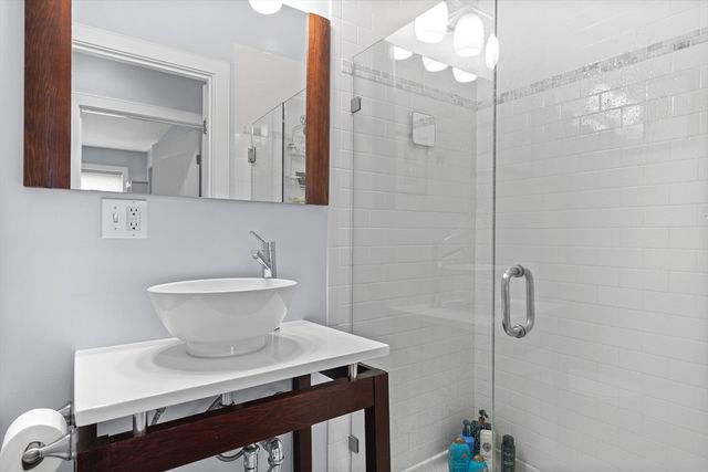 152 Old Colony 9, Boston, MA 02127