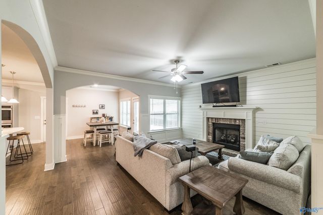 6 Desert Oak Court, Huntsville, AL 35824