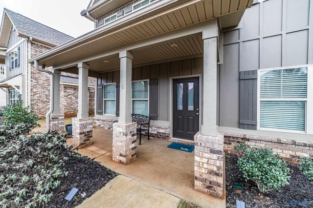 6 Desert Oak Court, Huntsville, AL 35824