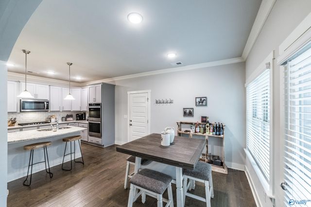 6 Desert Oak Court, Huntsville, AL 35824