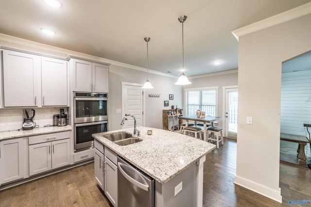 6 Desert Oak Court, Huntsville, AL 35824