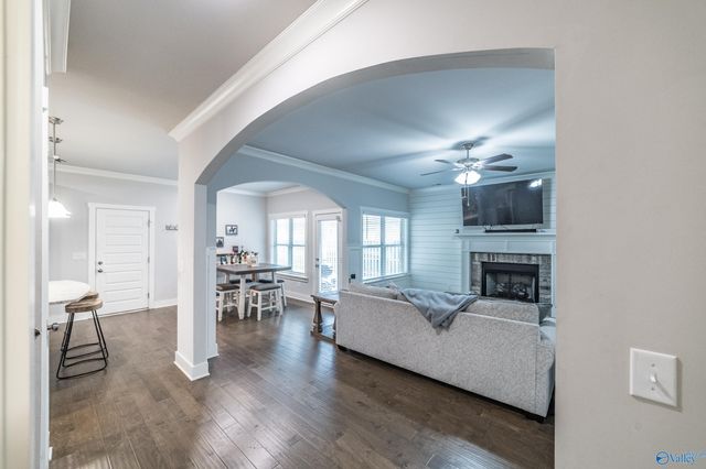 6 Desert Oak Court, Huntsville, AL 35824