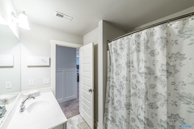 6 Desert Oak Court, Huntsville, AL 35824