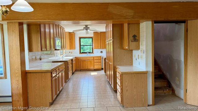 6764 Grand Beach Drive, Brighton, MI 48114