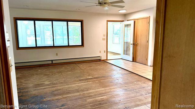 6764 Grand Beach Drive, Brighton, MI 48114