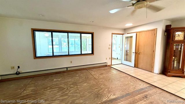 6764 Grand Beach Drive, Brighton, MI 48114