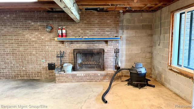 6764 Grand Beach Drive, Brighton, MI 48114