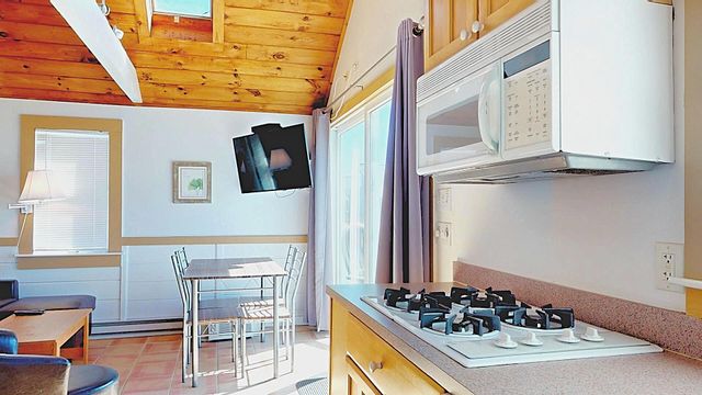 596 Shore Road UNIT G, North Truro, MA 02652
