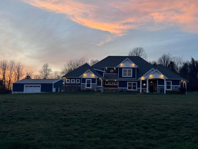 105 Penick Lane, Ozark, MO 65721