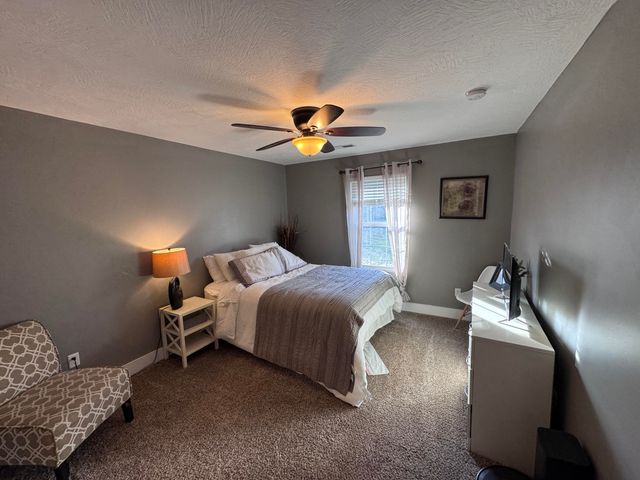 105 Penick Lane, Ozark, MO 65721