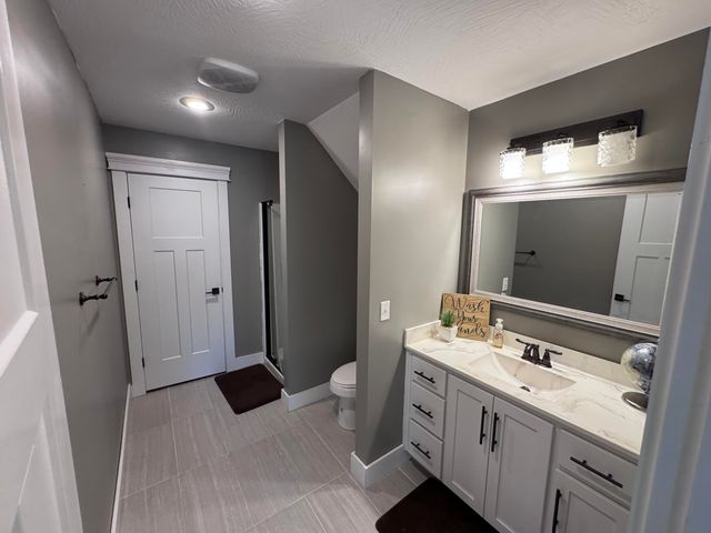 105 Penick Lane, Ozark, MO 65721