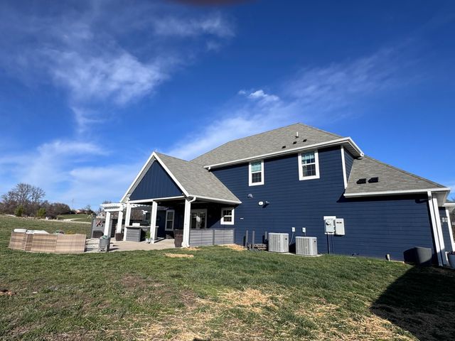 105 Penick Lane, Ozark, MO 65721