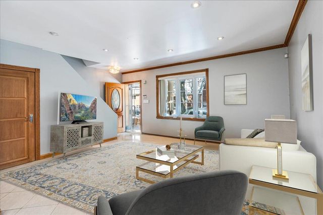 21-09 48th Street, Astoria, NY 11105