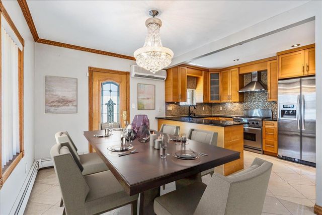 21-09 48th Street, Astoria, NY 11105