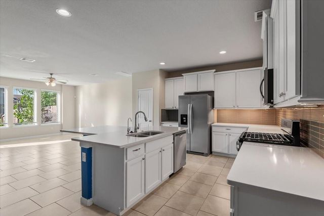 3736 Lancer Circle, Pearland, TX 77581