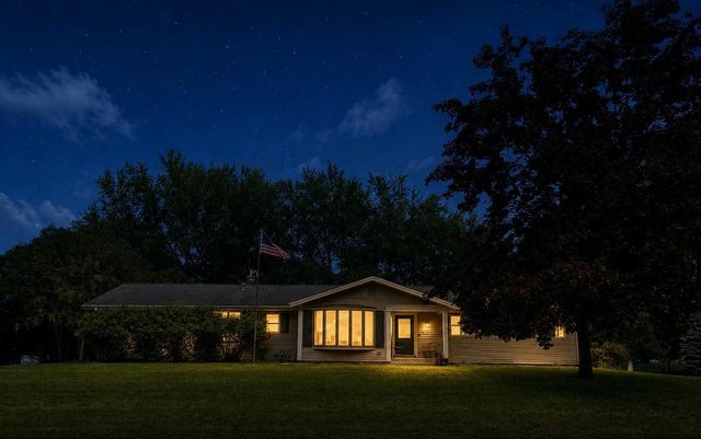 596 Illinois Avenue, Green Lake, WI 54941