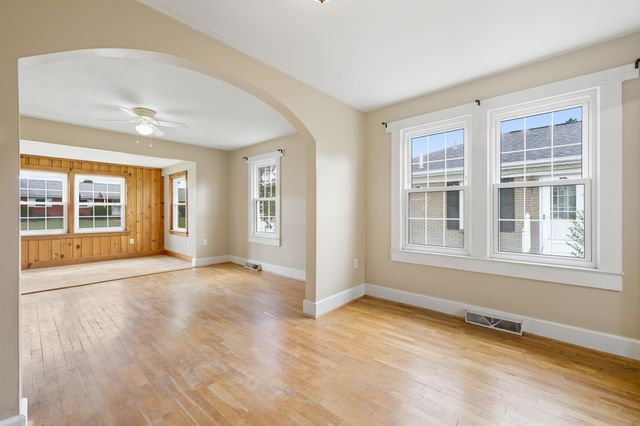 403 LEE AVE, Elkton, VA 22827