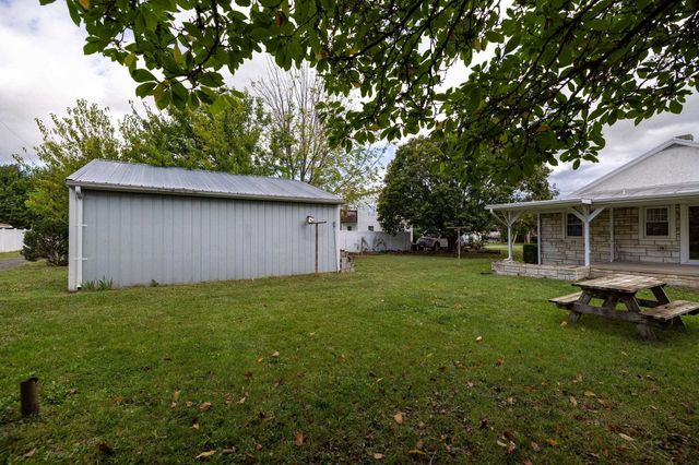 403 LEE AVE, Elkton, VA 22827