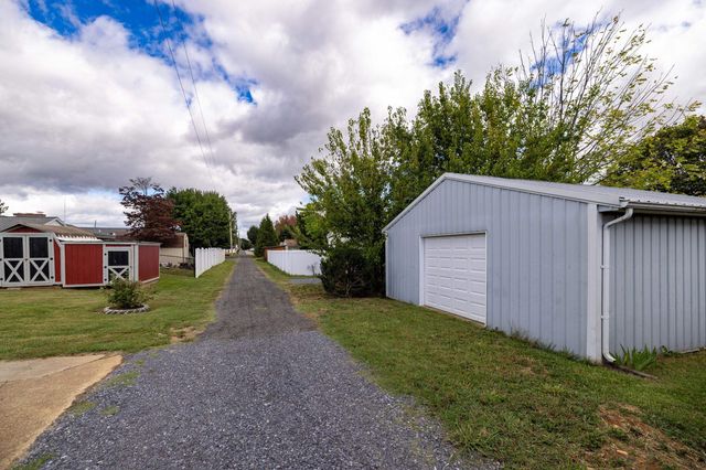 403 LEE AVE, Elkton, VA 22827