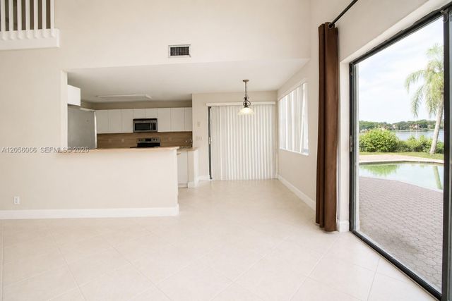1855 SW 101st Ave, Davie, FL 33324