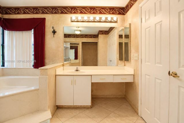 1855 SW 101st Ave, Davie, FL 33324