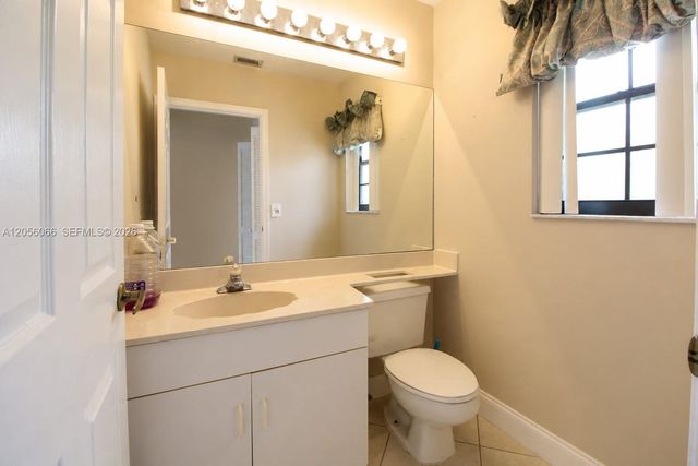 1855 SW 101st Ave, Davie, FL 33324